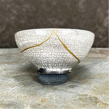 Load image into Gallery viewer, &quot;Melting Snow&quot; Kintsugi Bowl
