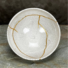 Load image into Gallery viewer, &quot;Melting Snow&quot; Kintsugi Bowl
